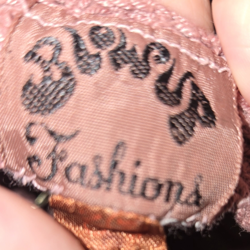 Button Up Jacket And Pull String Skirt..Vintage..… - image 7